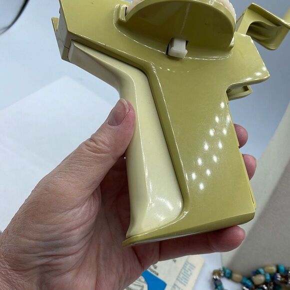 Vintage 1967 DYMO 1700 LABELMAKER. - Picture 6 of 11